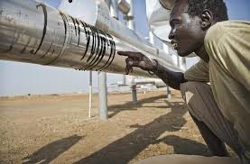 إندلعت إشتباكات بين القوات الحكومية والمعارضة المسلحة بقيادة رياك مشار بجنوب السودان ، بالقرب من أبار تارجاس النفطية ببانتيو في ولاية ليج الشمالية.