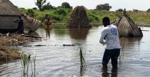 IOM responds to communities affected by the floods in hard-hit Ulang in Jonglei region. [Photo:IOM /Olam Amum]
