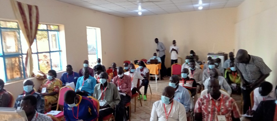 Media practitioners attend a three-day workshop at MK Hotel in Aweil on 14 September 2021. [Photo: Radio Tamazuj]