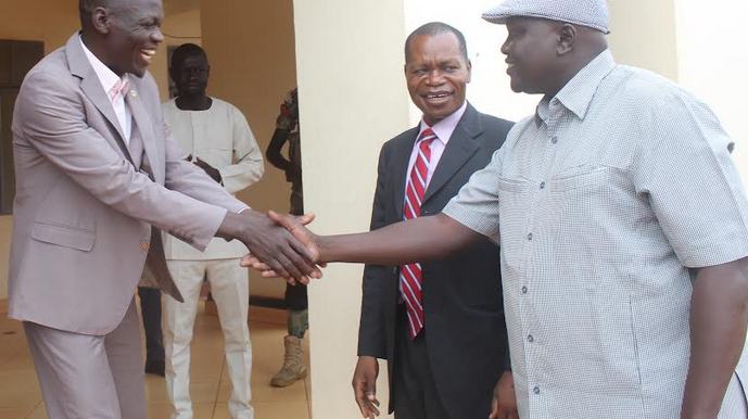 Governor Futuyo received Minister Bakosoro and his delegation in Yambio. Radio Tamazuj photo.