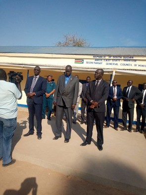 Aweil governors in Aweil East State (Radio Tamazuj).jpg